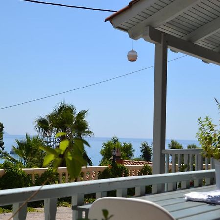 Mihaila Seaside: 2 Bedroom Bungalows Kefalonia สปาร์เชีย ภายนอก รูปภาพ