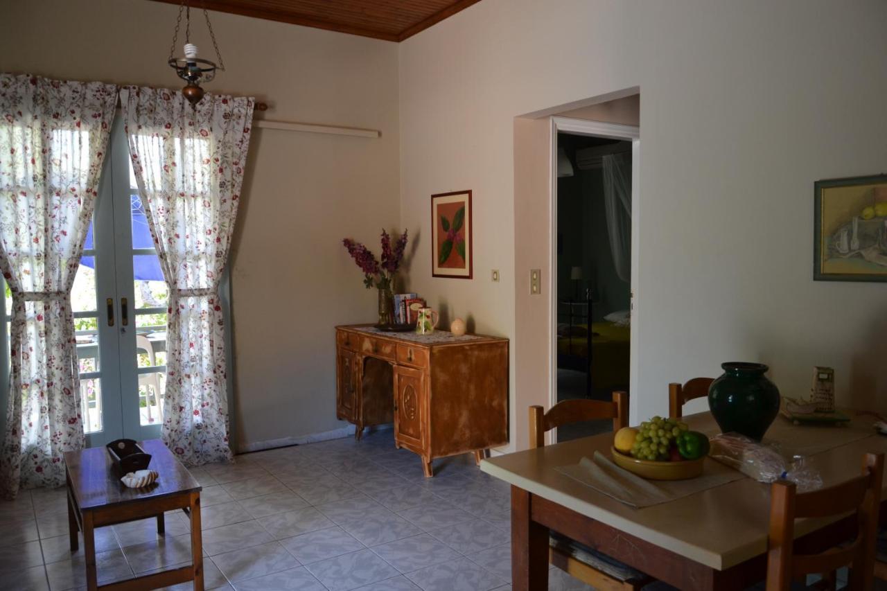 Mihaila Seaside: 2 Bedroom Bungalows Kefalonia สปาร์เชีย ภายนอก รูปภาพ