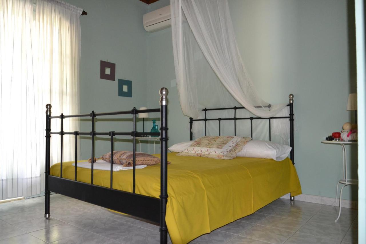 Mihaila Seaside: 2 Bedroom Bungalows Kefalonia สปาร์เชีย ภายนอก รูปภาพ