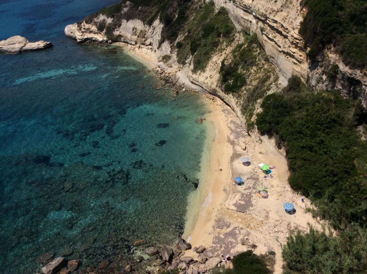 Mihaila Seaside: 2 Bedroom Bungalows Kefalonia สปาร์เชีย ภายนอก รูปภาพ