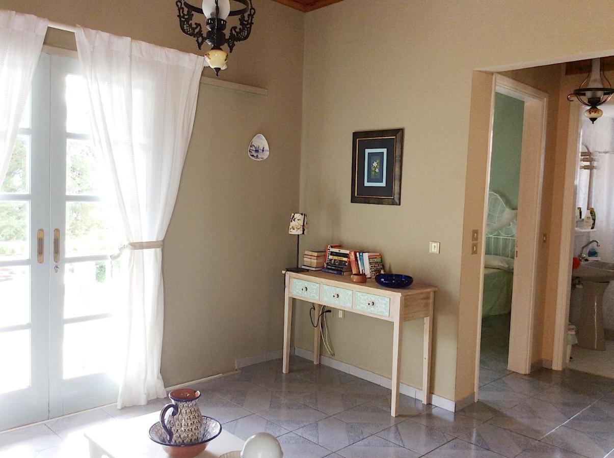 Mihaila Seaside: 2 Bedroom Bungalows Kefalonia สปาร์เชีย ภายนอก รูปภาพ